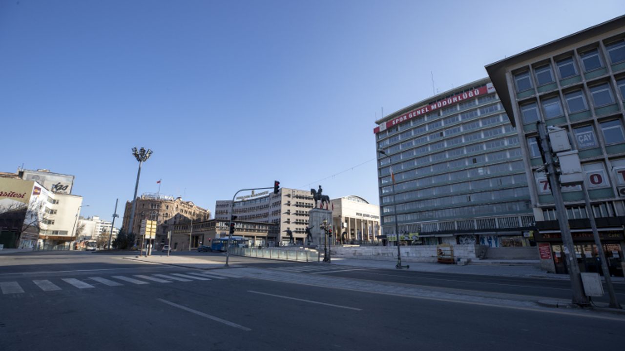 Ankara’da 29 Ekim kutlamaları nedeniyle bazı yollar trafiğe kapatılacak