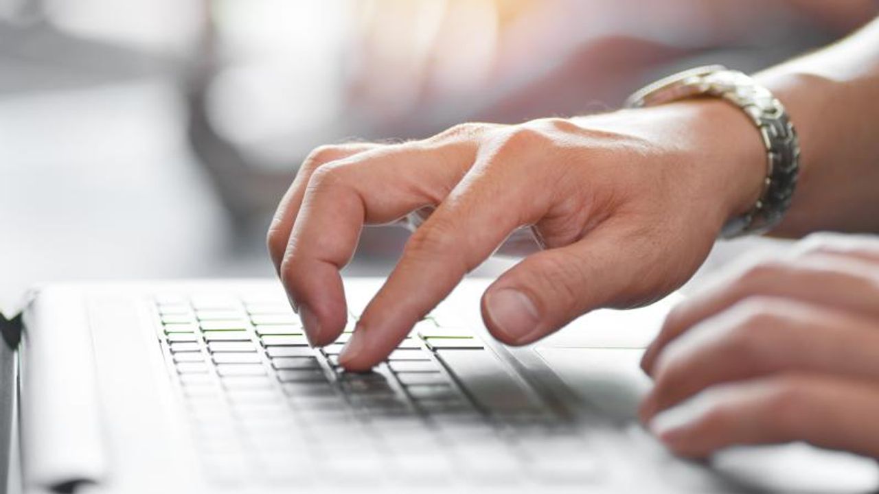 İnternet kullanımı arttı: Sabit hatlarda 305 GB, mobilde 17,8 GB