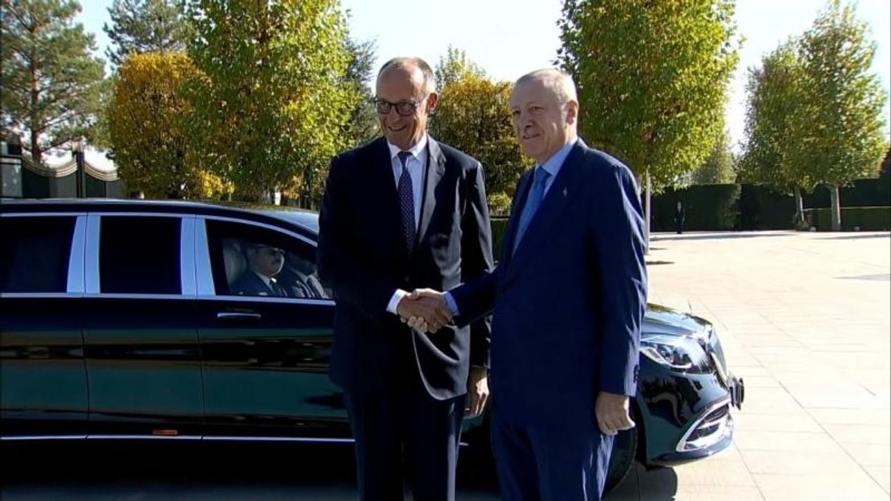 Cumhurbaşkanı Erdoğan, Almanya Başbakanı Merz’i Resmî Törenle Karşıladı