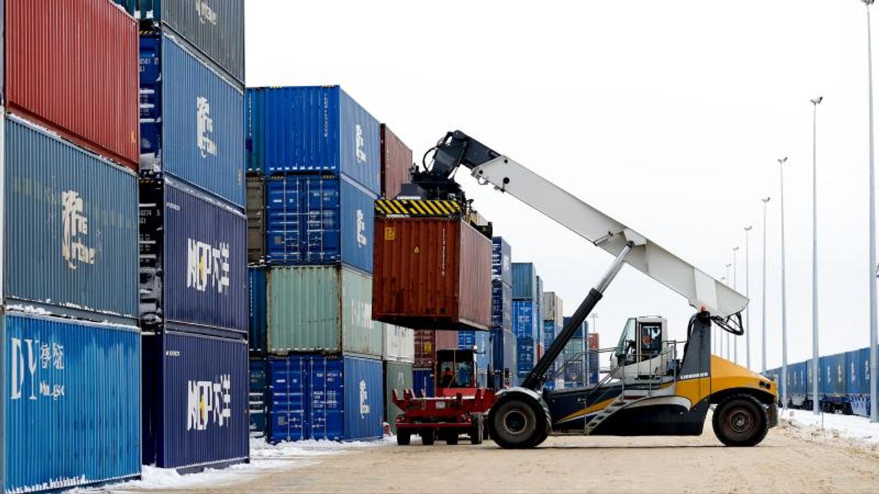 Türkiye’nin komşu ülkelere ihracatı 20 milyar doları aştı