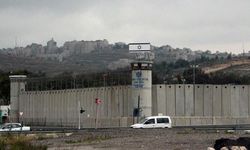 İsrail Hapishanesinde Tutulan Filistinli Hayatını Kaybetti