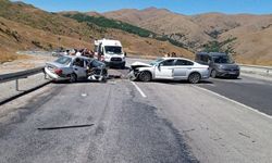 Erzincan’da Feci Kaza: 3 Ölü, 6 Yaralı