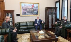 Bakan Güler, Kara Kuvvetleri’ndeki Devir-Teslim Törenine Katıldı