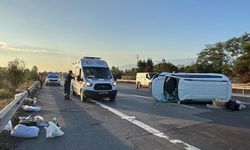 Anadolu Otoyolu'nda Devrilen Otomobilde 6 Kişi Yaralandı