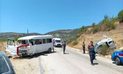 Germencik’te Minibüs ile Hafif Ticari Araç Çarpıştı: 3’ü Ağır 8 Yaralı