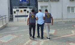 Mersin’de Kırmızı Bültenle Aranan Dolandırıcılık Zanlısı Yakalandı