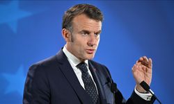 Macron, “Putin ile Zelenskiy arasındaki görüşmenin Cenevre’de gerçekleşmesi gerektiğini” belirtti.