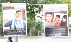 Paris Bastille Meydanı’nda Gazzeli Çocukların İsimleri Okunuyor