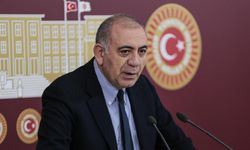 Gürsel Tekin: “Şikayet Edenler de, Bizi Önerenler de CHP’li”