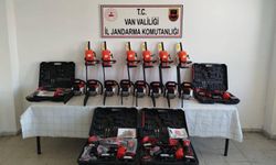 Van’da 430 Bin Liralık Kaçak Eşya Ele Geçirildi