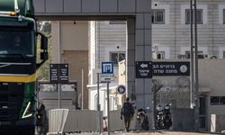 İsrail’de eski başsavcı Yerushalmi’nin denize attığı cep telefonunu bulmak için arama çalışması başlatıldı.