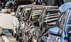 Ekim ayında ihracat yüzde 2,2 arttı; otomotiv sektörü 3,8 milyar dolarla zirvede.