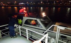 Yenikapı Açıklarında Arıza Yapan Tekne, KEGM Ekiplerince Kurtarıldı