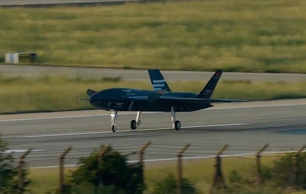 KIZILELMA, AB kalkışlı aerodinamik sistem tanımlama testini tamamladı