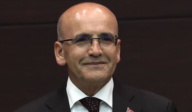 CDS geriledi, rezervler yükselişte