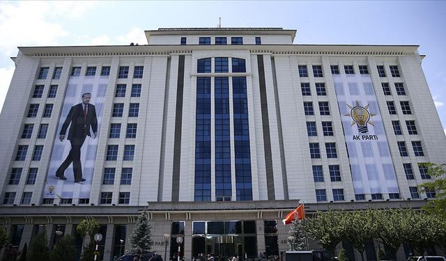 AK Parti Anayasa Komisyonu toplanıyor