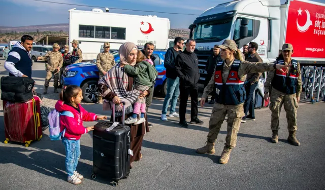 Sayı açıklandı: Yüz binlerce Suriyeli ülkesine dönüyor