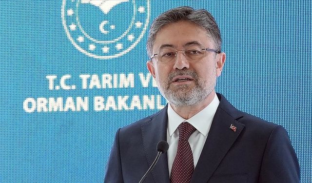 Bakan Yumaklı: Bugün 28'i ormanlık, 48'i kırsal alanda olmak üzere 76 yangınla mücadele ettik.