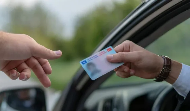 Eski Tip Ehliyetler İçin Son Gün: Yarın Geçersiz Olacaklar
