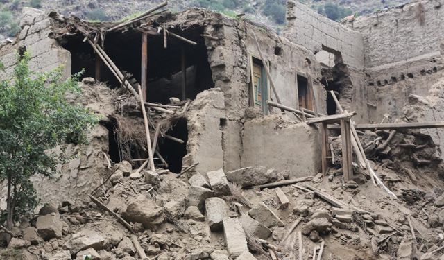 Afganistan’daki Üçüncü Deprem Sonrası Ölü Sayısı 2 Bin 205’e Yükseldi