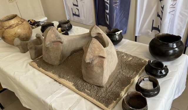 Elazığ’da 6 Bin Yıllık Boğa Başlı Sunak Gün Yüzüne Çıkarıldı