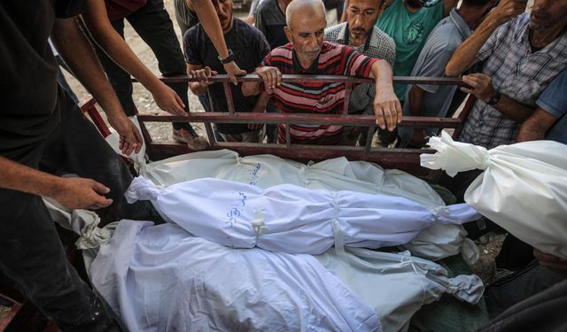 Katil İsrail’in Gazze’ye Saldırılarında 20 Filistinli Hayatını Kaybetti