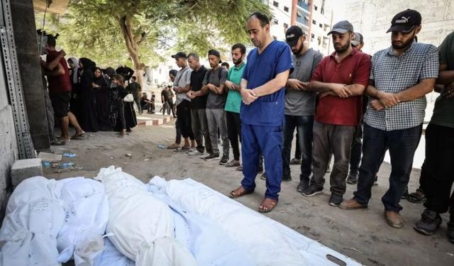 Katil İsrail’in Gazze Saldırılarında Can Kaybı 65 Bin 382’ye Yükseldi