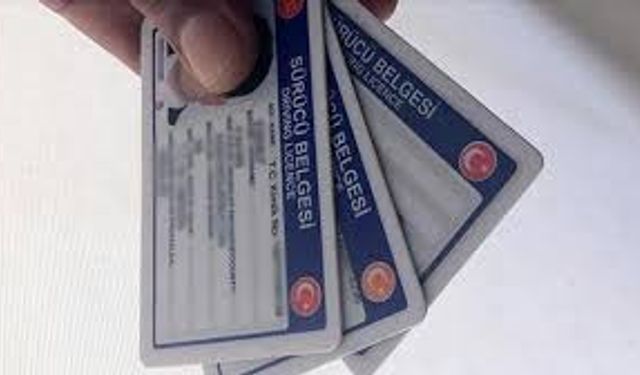 Eski Tip Ehliyetler İçin Son Tarih 31 Ekim! Ücret 7 Bin Lirayı Aşacak