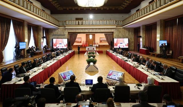 Mecliste kritik toplantı: Üç bakanlık ve MİT Komisyon’a sunum yapacak