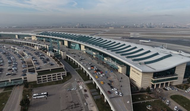 Esenboğa Havalimanı’nda 3’üncü Pist ve Yeni Kontrol Kulesi Bugün Açılıyor