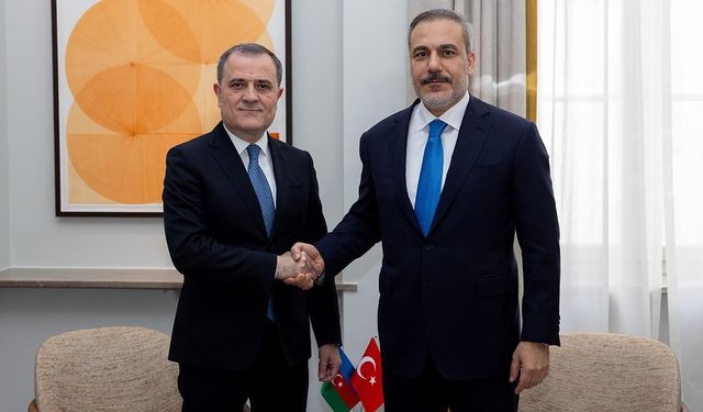 Hakan Fidan ile Bayramov Telefonda Görüştü