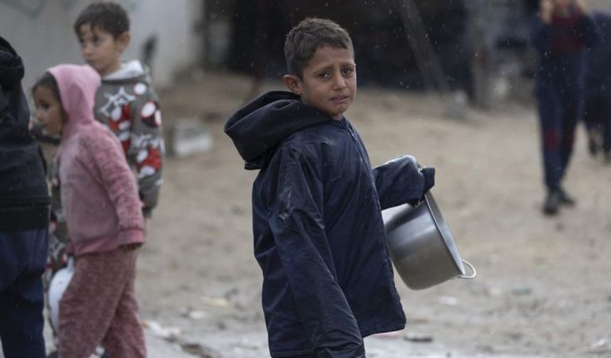 AP’de Gazze’de Ölen Çocuklar İçin Özel Saygı Duruşu Tartışması