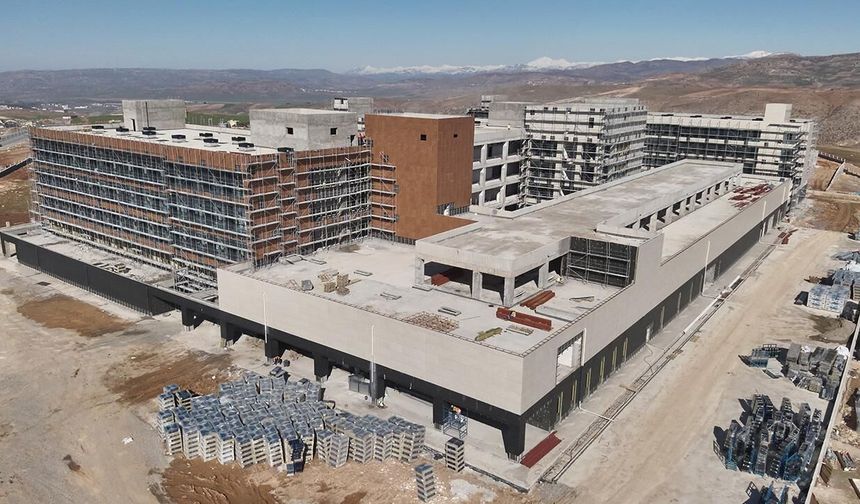Siirt’te “Akıllı Hastane” Projesinde Yüzde 82 Tamamlandı