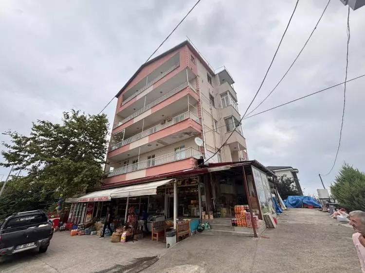 Bosanma Asamasindaki Esini Oldurup Ihbara Gelen Bekciyi Yaraladi 1754038766 324 W750 H562.Jpg